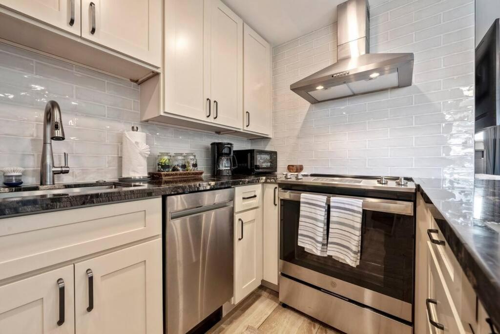 Hale Ono Loa 403- Top Floor, Ocean View, & Complete Modern Remodel Apartment Kahana Exterior photo