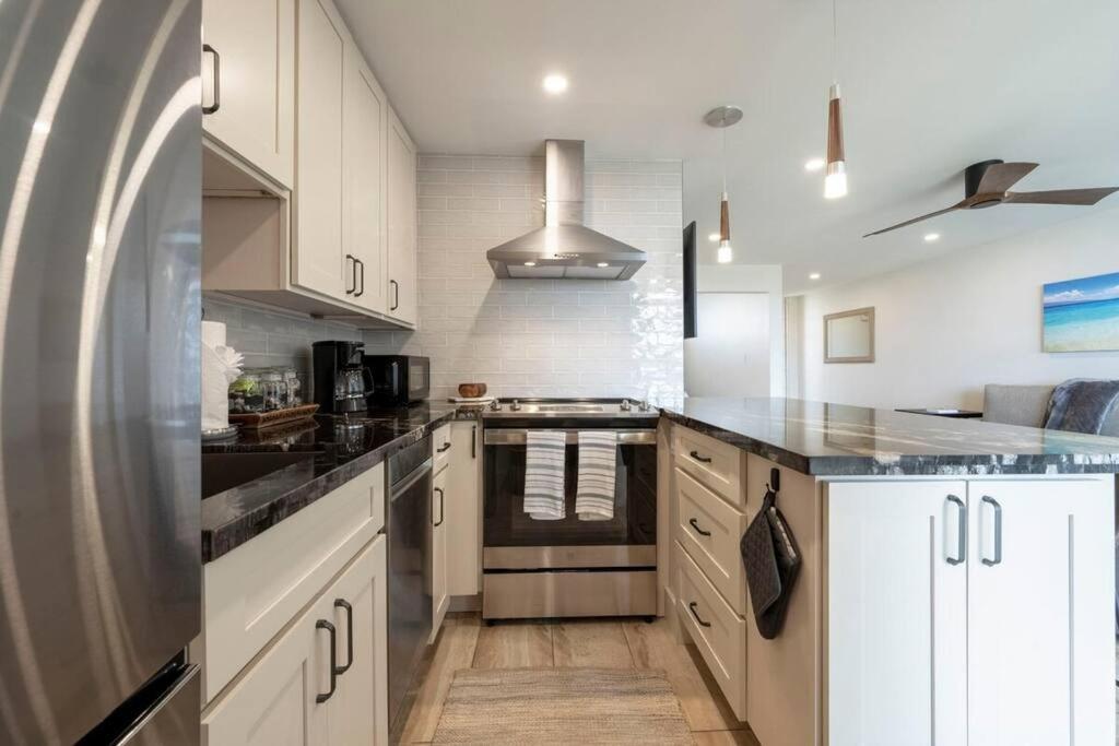 Hale Ono Loa 403- Top Floor, Ocean View, & Complete Modern Remodel Apartment Kahana Exterior photo